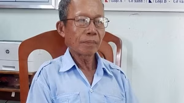 Người đàn ông 70 tuổi trốn truy nã 30 năm bị bắt khi đang làm nhân viên cây xăng