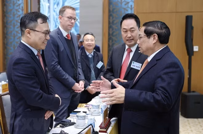 Thủ tướng: Sớm nâng hạng thị trường chứng khoán Việt Nam lên thị trường mới nổi -0