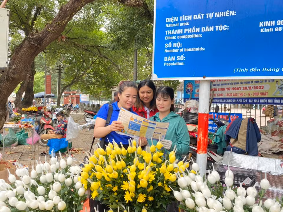 Tăng cường đẩy mạnh truyền thông chính sách BHXH, BHYT ở Điện Biên -0