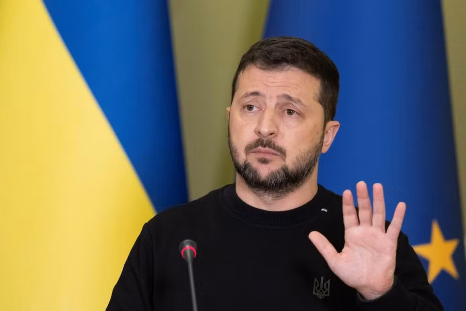 Tổng thống Ukraine mời ông Trump đến chứng kiến 