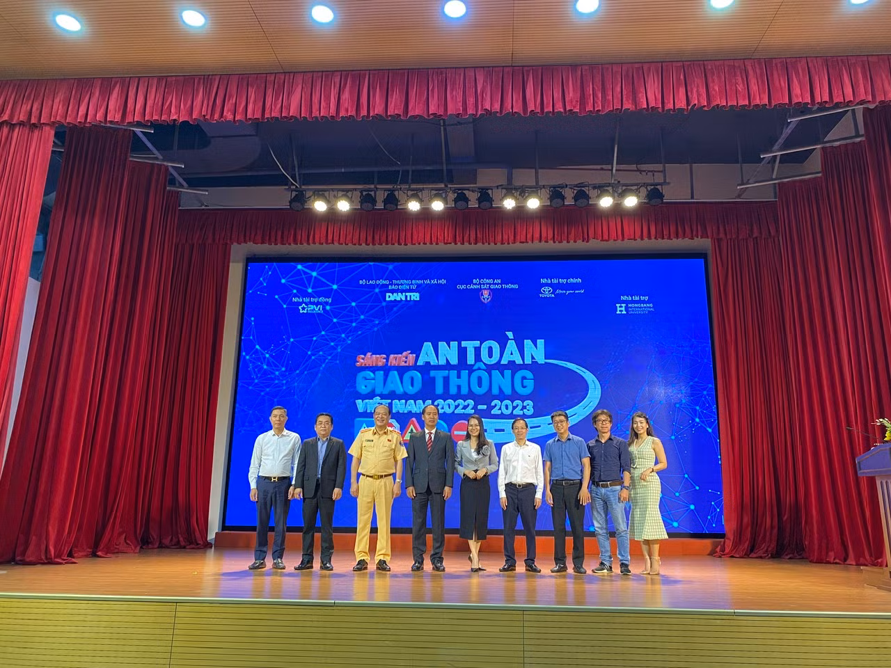 Hàng chục sáng kiến đảm bảo TTATGT đoạt giải được nghiên cứu ứng dụng vào thực tế -0