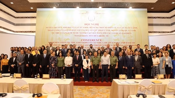 Tuyên truyền pháp luật cho gần 300 đại biểu đại sứ quán, các cơ quan, tổ chức quốc tế tại Việt Nam