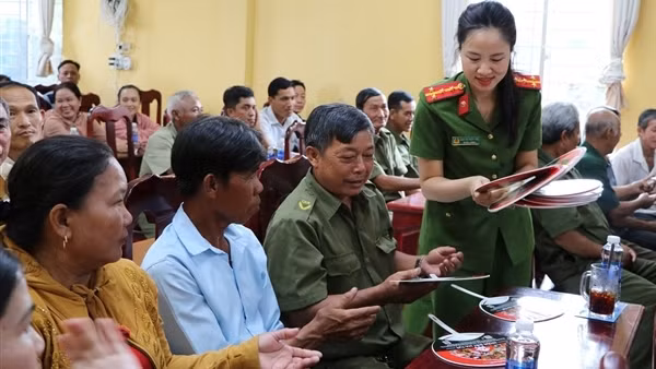 Tuyên truyền phòng, chống ma túy cho người dân biên giới, hải đảo