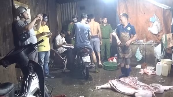 Ngăn chặn thực phẩm bẩn ngay “thủ phủ chăn nuôi”