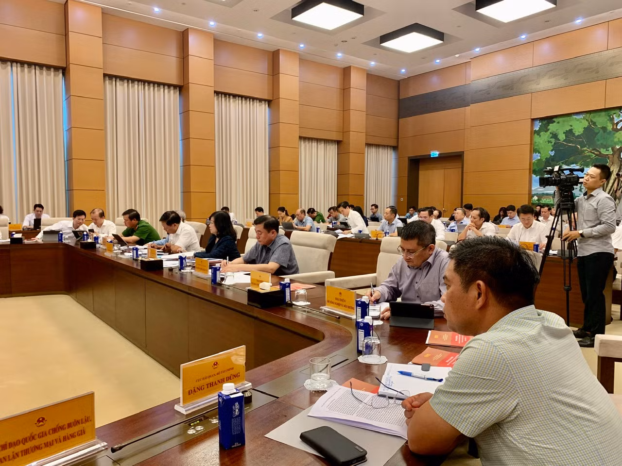 Phải phát hiện nhanh, xử lý nhanh và xử lý nghiêm với sản xuất thuốc giả, thực phẩm giả -0