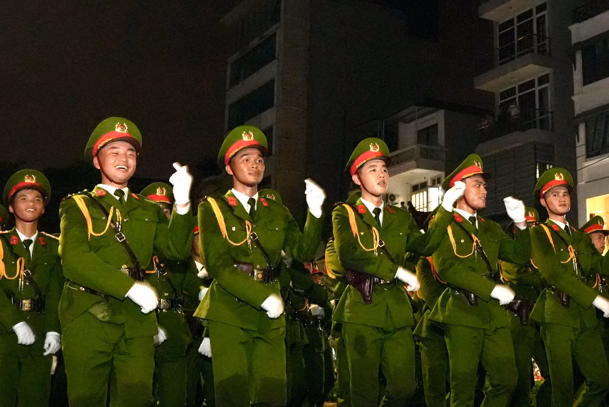 Thủ tướng Phạm Minh Chính chỉ đạo Lễ sơ duyệt, động viên các khối diễu binh, diễu hành -2