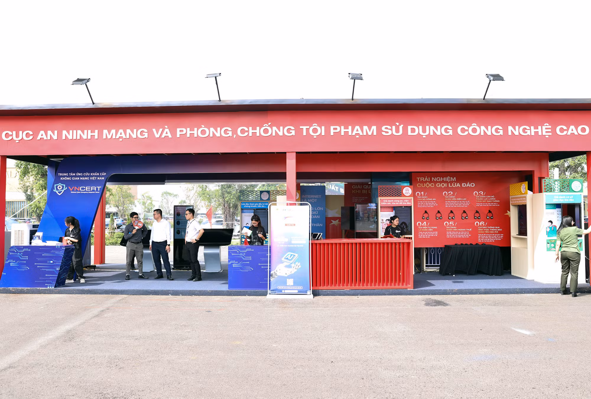Khắc họa 80 năm CAND trong nhịp đập thời đại -0