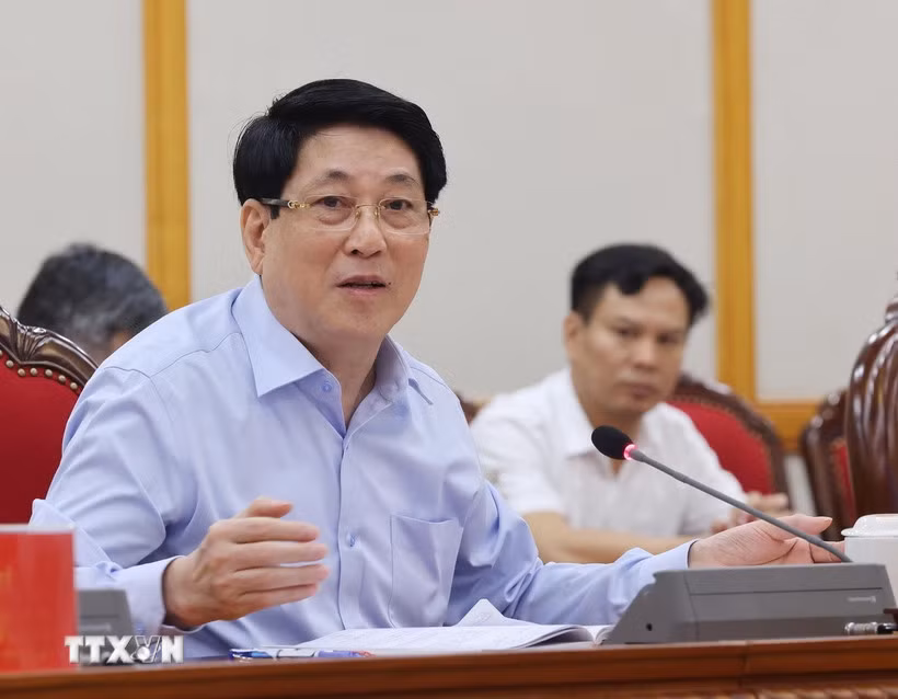 Bộ Chính trị cho ý kiến về việc chuẩn bị Đại hội Đảng bộ tỉnh Cao Bằng và TP Huế -0