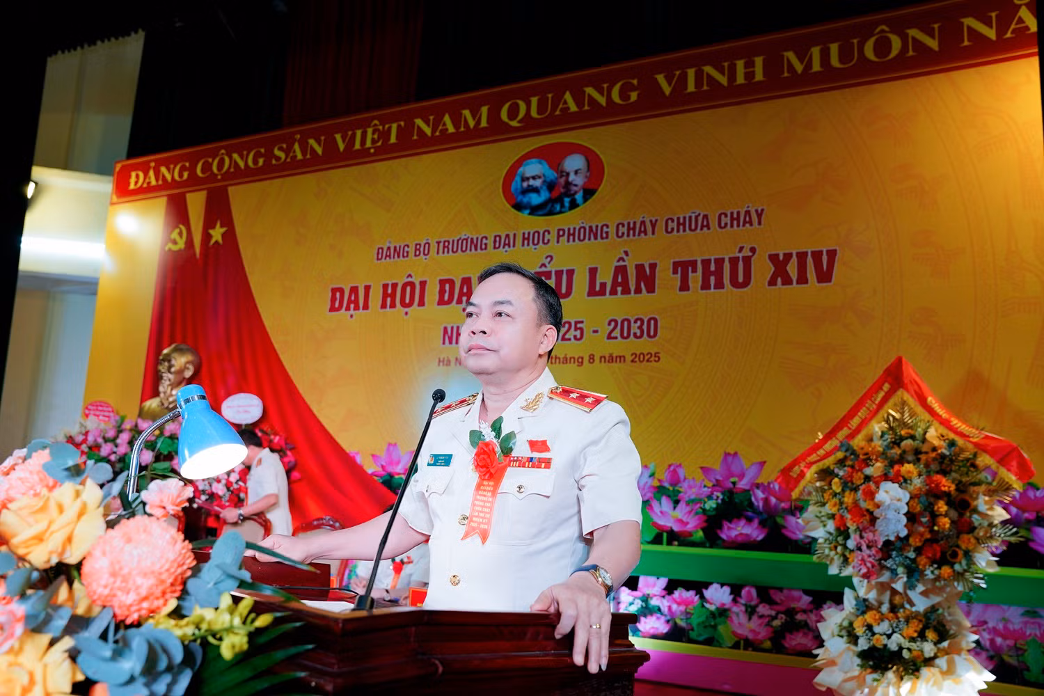 Tiếp tục đổi mới nội dung, chương trình, phương pháp đào tạo, nghiên cứu -0