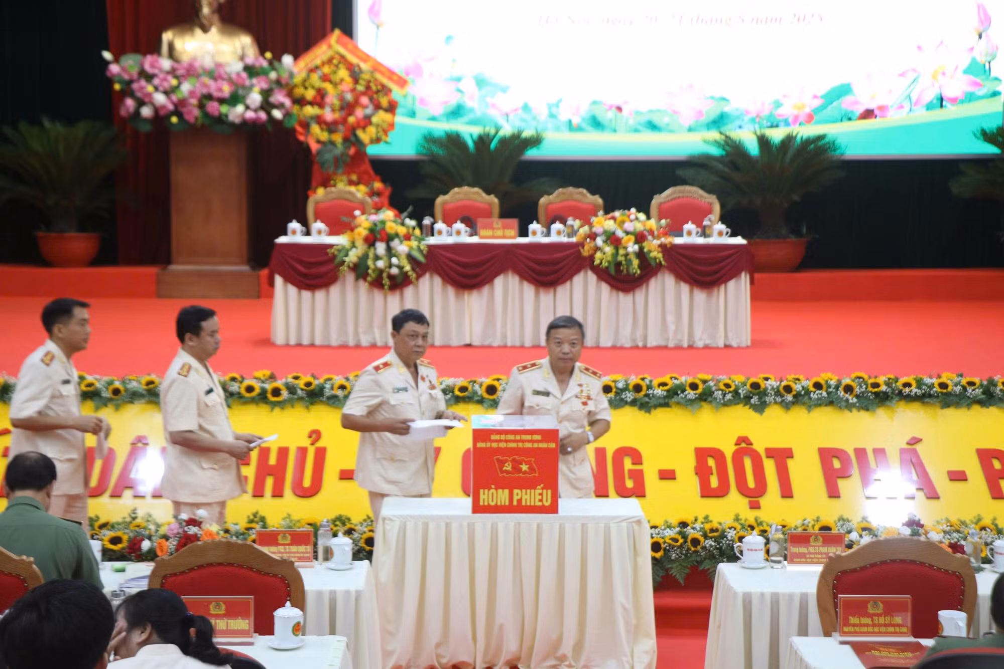 Học viện Chính trị CAND đoàn kết, thống nhất thực hiện thắng lợi Nghị quyết đại hội đề ra -0