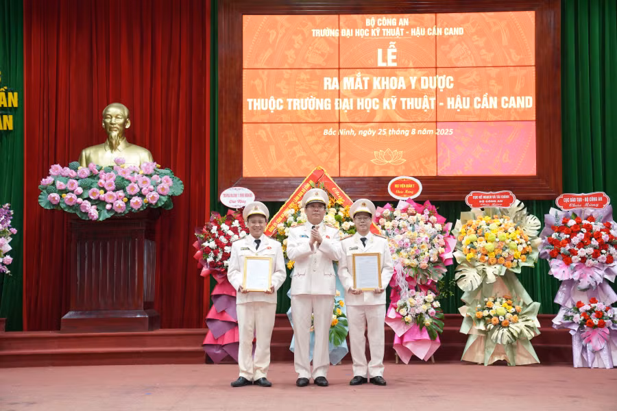 Xây dựng Khoa Y Dược trở thành địa chỉ tin cậy về đào tạo nguồn nhân lực Y tế chất lượng cao -0