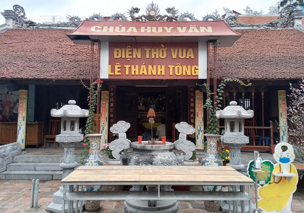 Bời bời nắng gió ngõ Văn -0