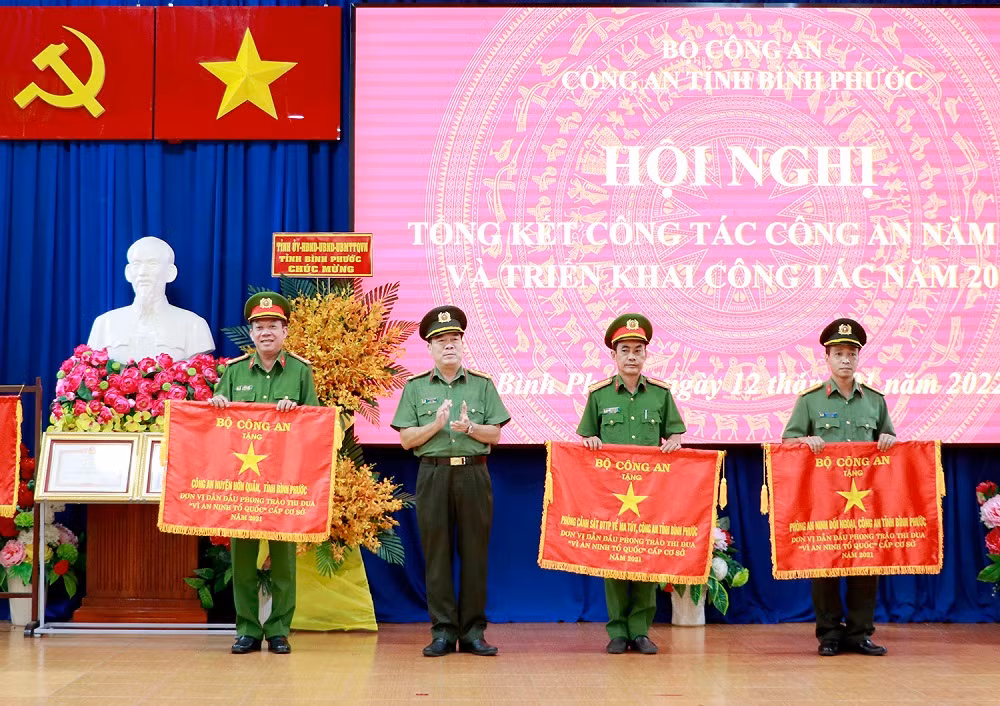 Lá cờ đầu trong phong trào thi đua “Vì an ninh Tổ quốc” -0