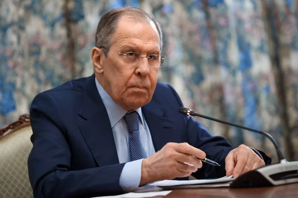 Ngoại trưởng Nga: Moscow sẽ tiến hành động thái quân sự tại Ukraine đến cùng -0