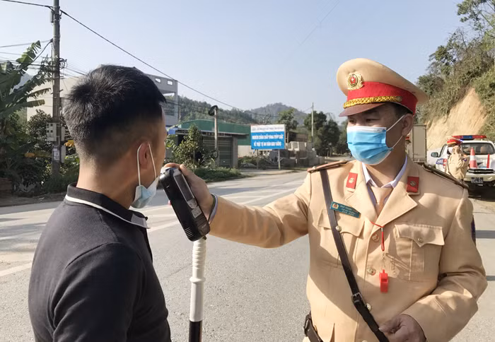 Sau 1 tuần ra quân, xử lý trên 30 trường hợp vi phạm nồng độ cồn và ma túy -0