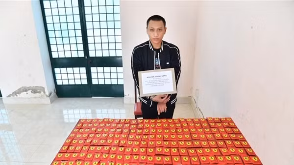 Vận chuyển 260 gói ma túy “nước vui” từ Campuchia