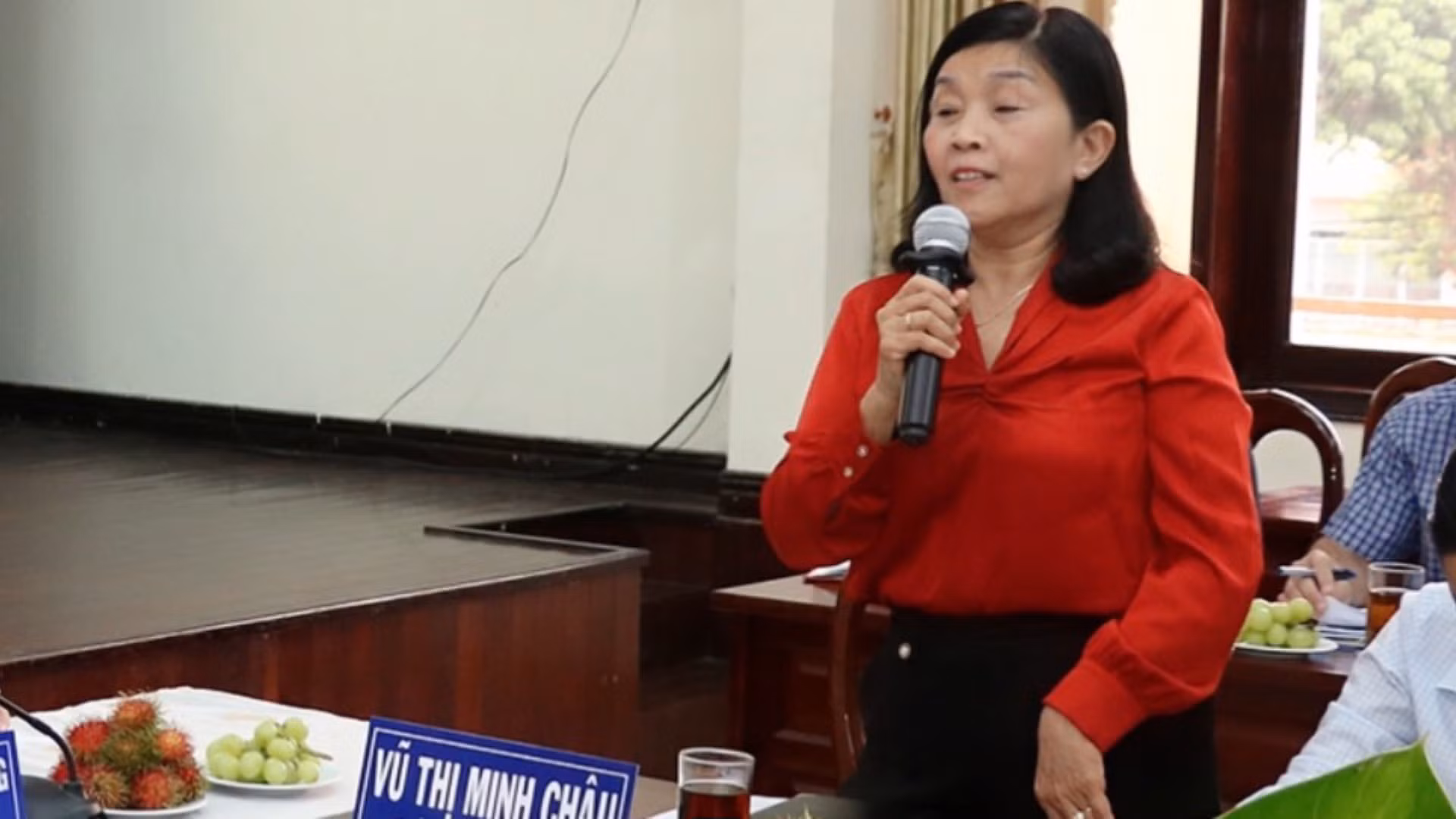 Cho thôi việc theo nguyện vọng với Chủ tịch huyện để 680 căn nhà xây dựng không phép -0
