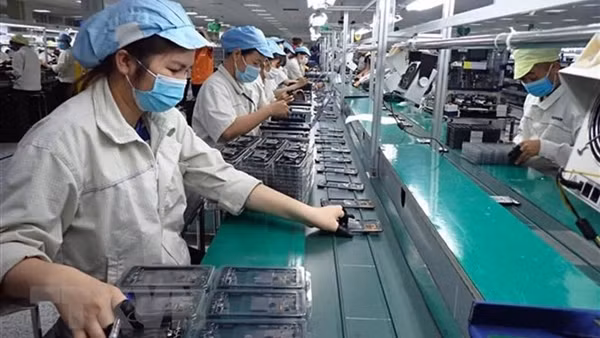 Giữ người lao động mới là giải pháp căn cơ và lâu dài