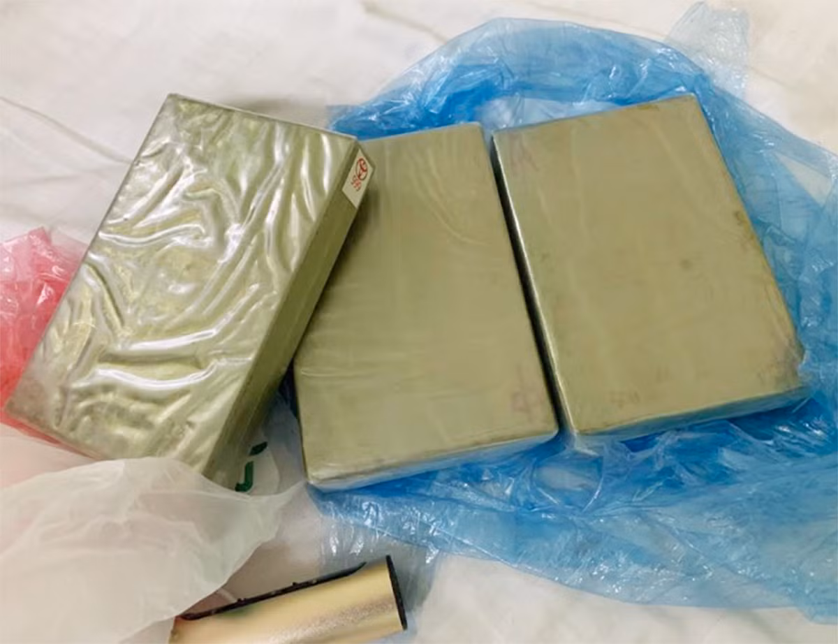 Công an TP Cao Bằng 1 ngày bắt 3 vụ ma túy -0