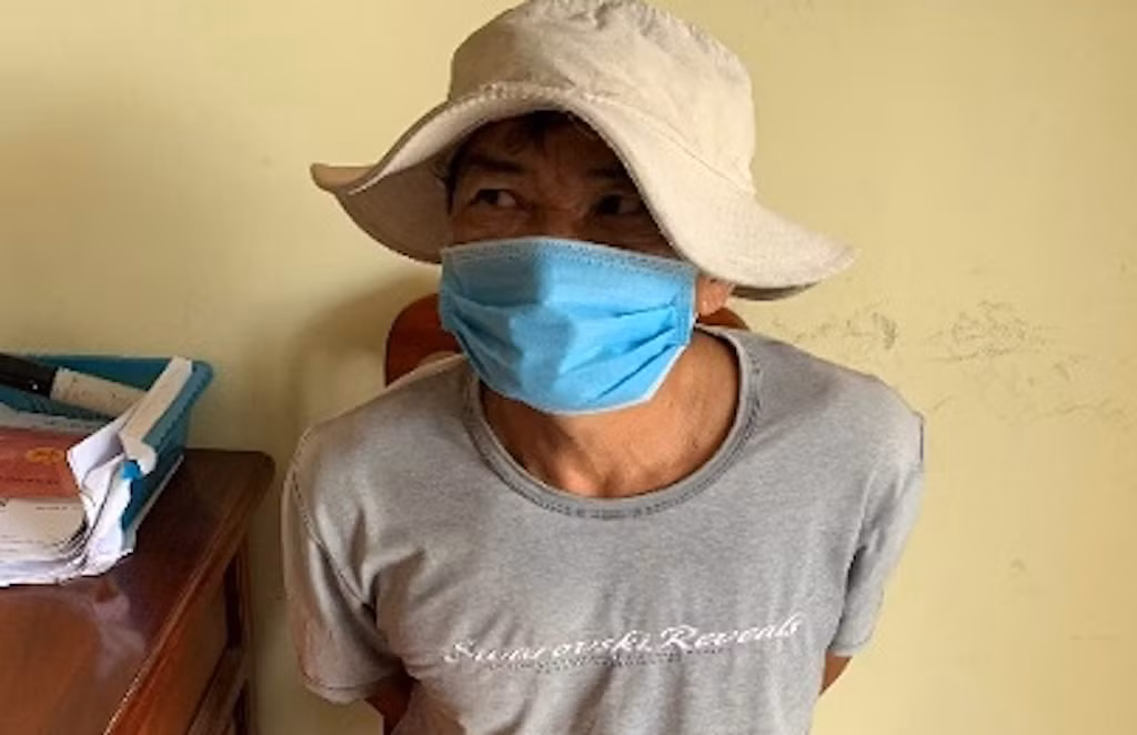 Bắt giữ bị can có lệnh truy nã đặc biệt sau khi lừa bán “đồng đen” -0