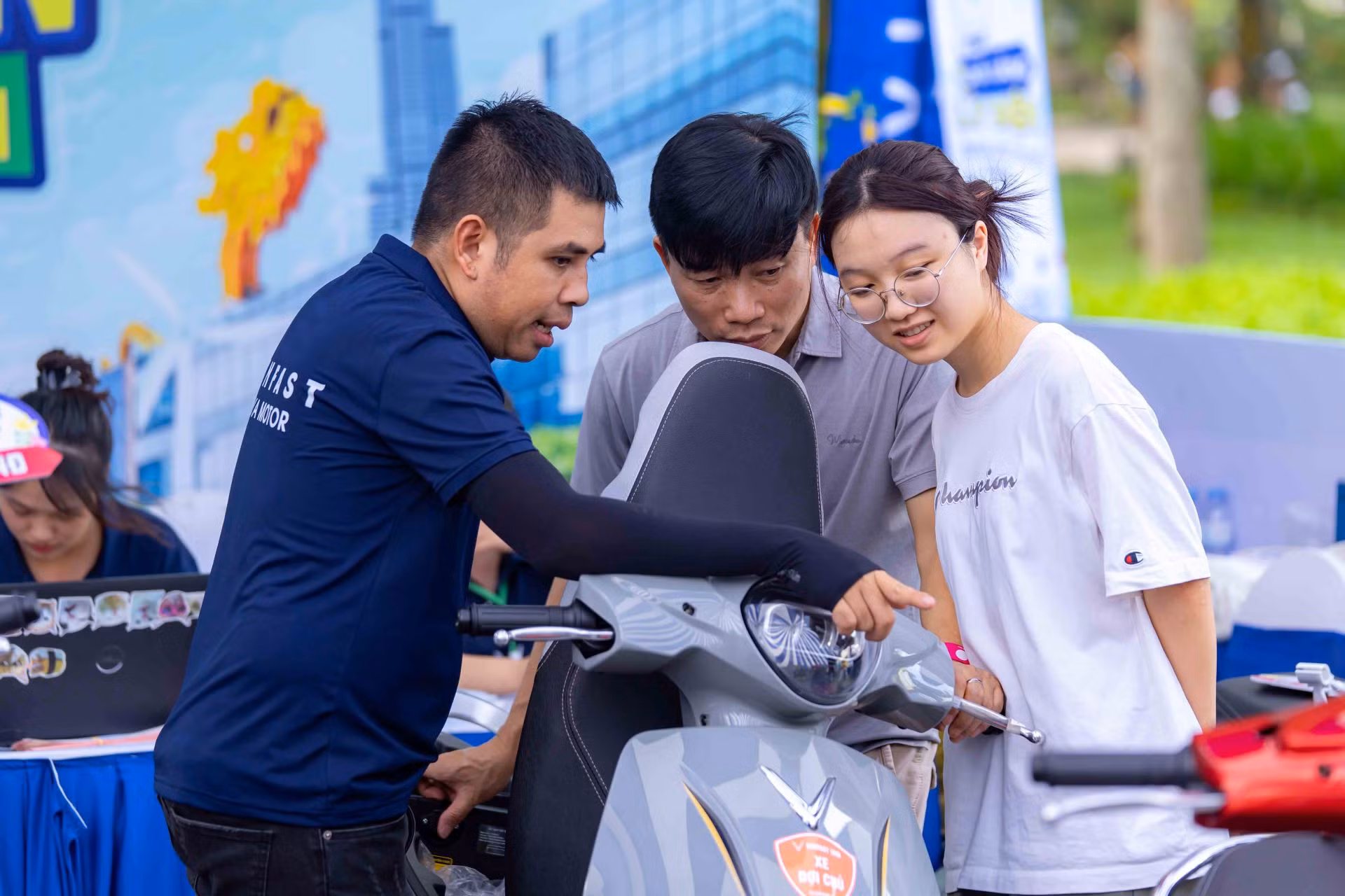 Người dùng hưởng lợi kép khi mua xe máy điện VinFast Feliz Neo -0