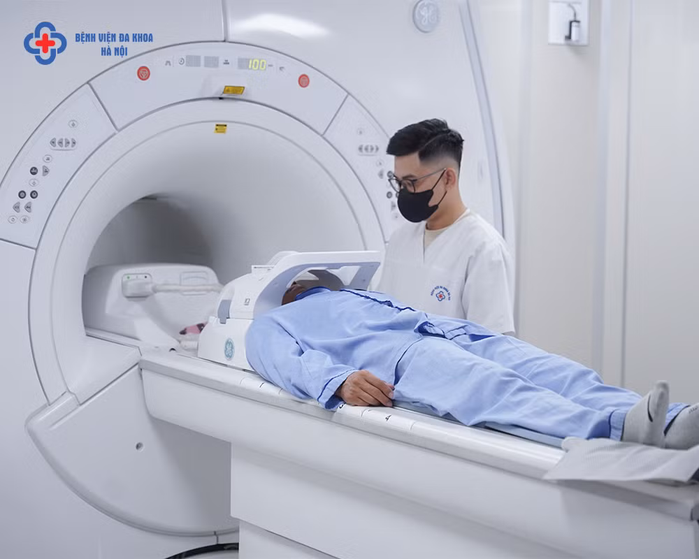 Phát hiện tắc nghẽn hoàn toàn động mạch cảnh, có nguy cơ đột quỵ bất cứ lúc nào dù không có triệu chứng báo trước -1