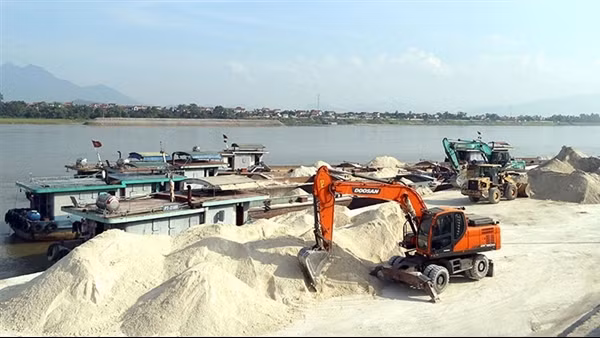 Mối lo môi trường khi nhận chìm bùn nạo vét xuống biển ảnh 2