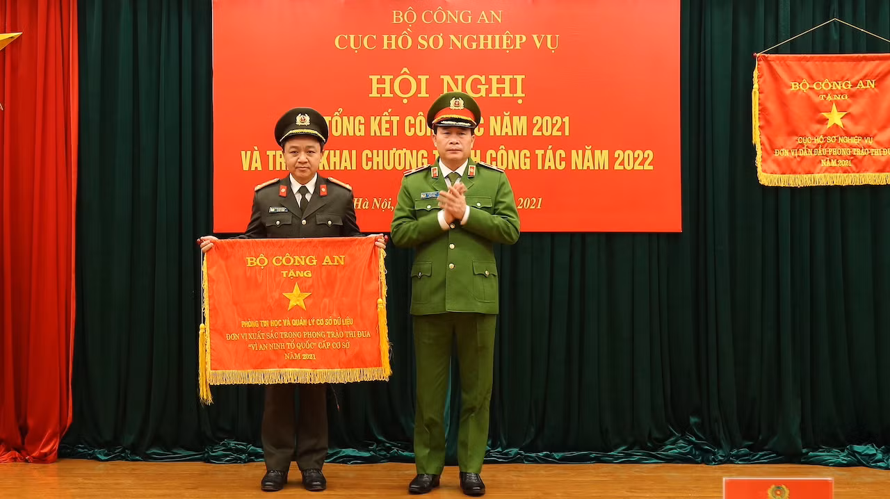Xây dựng Cục Hồ sơ nghiệp vụ trở thành Trung tâm thông tin nghiệp vụ của lực lượng CAND -0