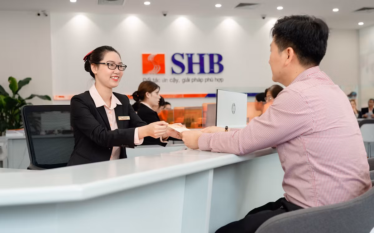 Phấn đấu tiếp tục giảm lãi suất cho vay, hướng dòng vốn vào sản xuất, kinh doanh -0