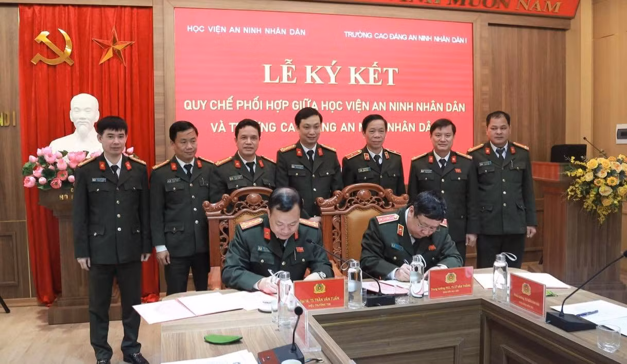 Học viện ANND và Cao đẳng ANND ký kết quy chế phối hợp -0