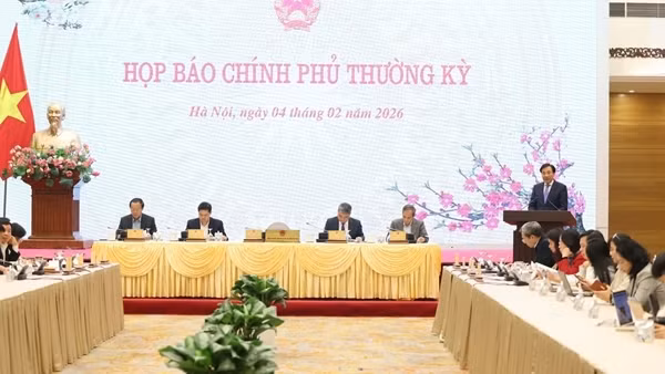 Nhiều giải pháp đảm bảo an toàn thực phẩm, an ninh trật tự, an toàn giao thông dịp Tết Nguyên đán