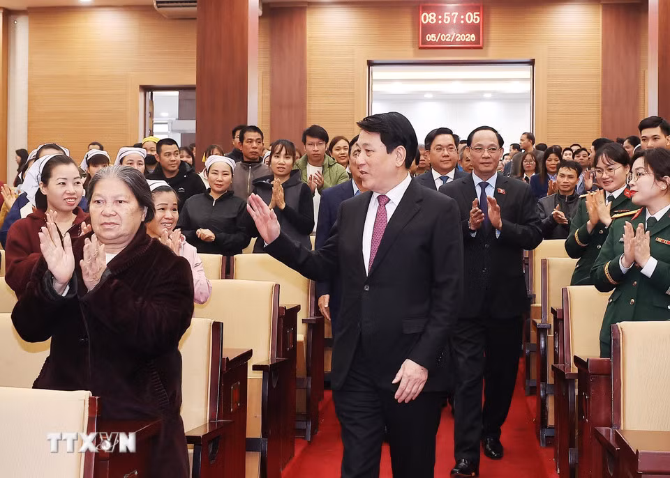 Chăm lo đời sống nhân dân, bảo đảm mọi người, mọi nhà vui Xuân -0
