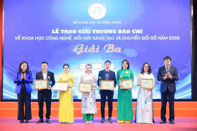 Tác phẩm “Ẩn náu” của Truyền hình Công an nhân dân đạt giải Ba Giải thưởng báo chí về Khoa học và Công nghệ -0