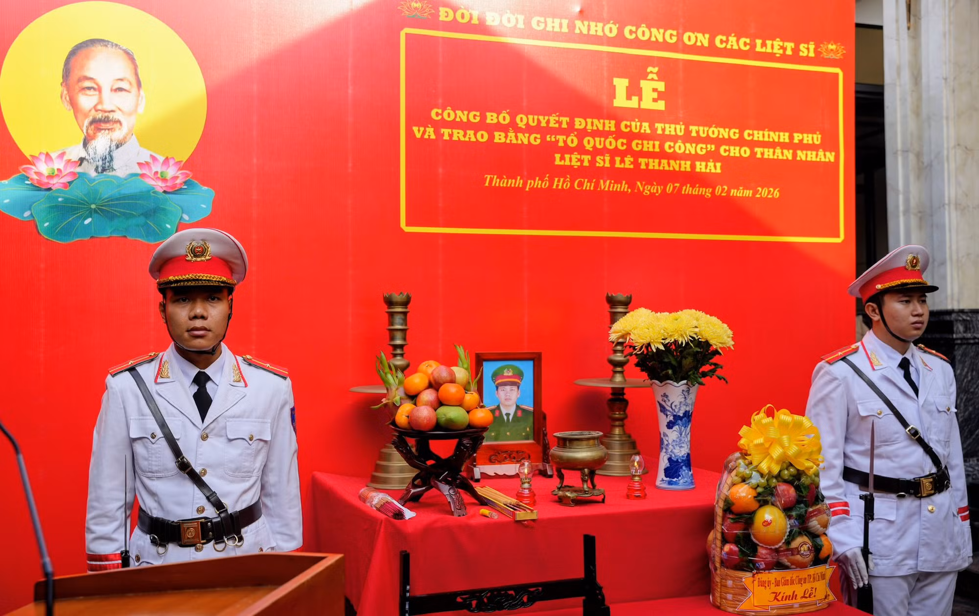 Công an TP Hồ Chí Minh: Trao bằng “Tổ quốc ghi công” Liệt sĩ Lê Thanh Hải -2