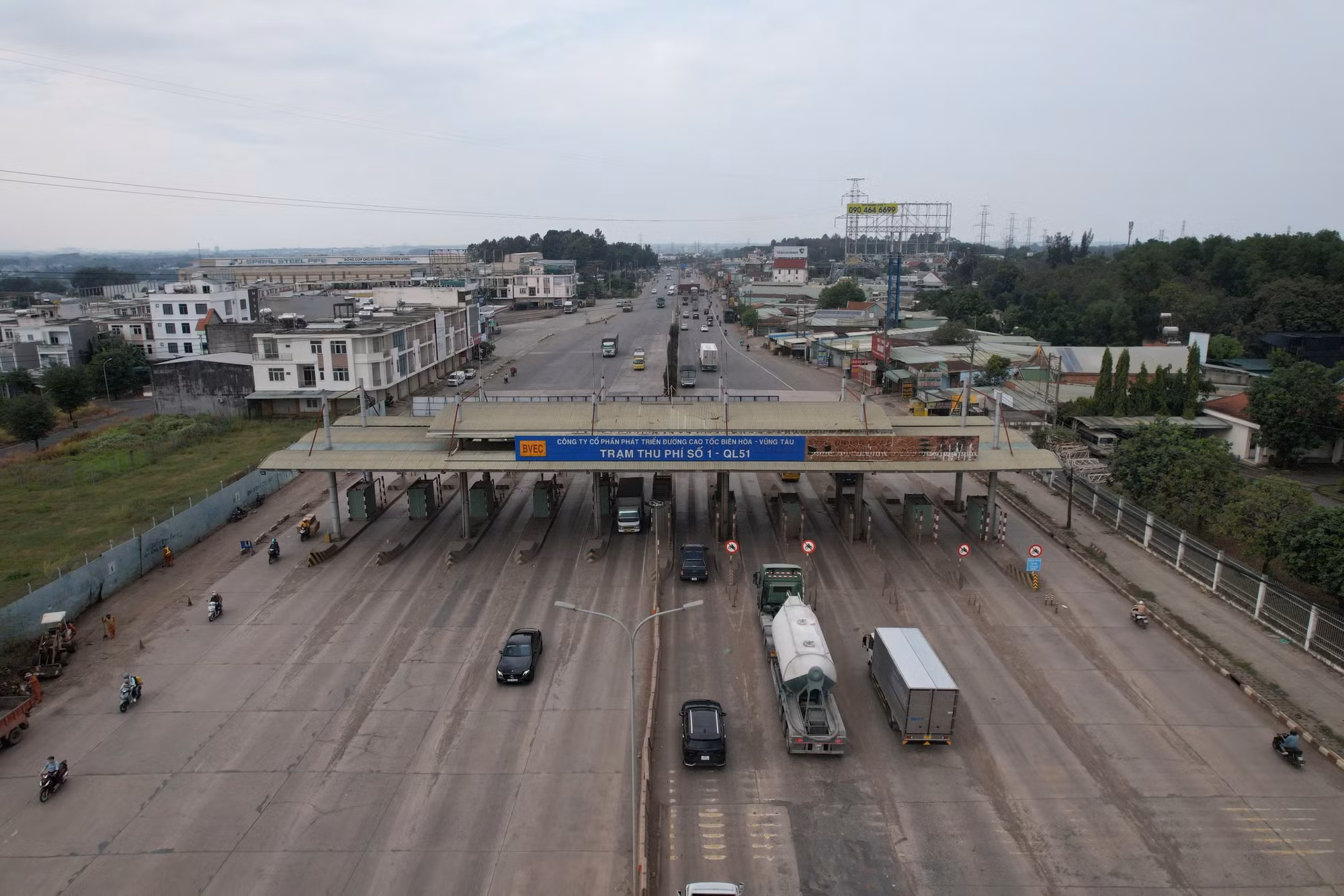 Đồng Nai đề nghị Bộ Xây dựng chỉ đạo tháo dỡ 2 trạm thu phí trên quốc lộ 51 -0