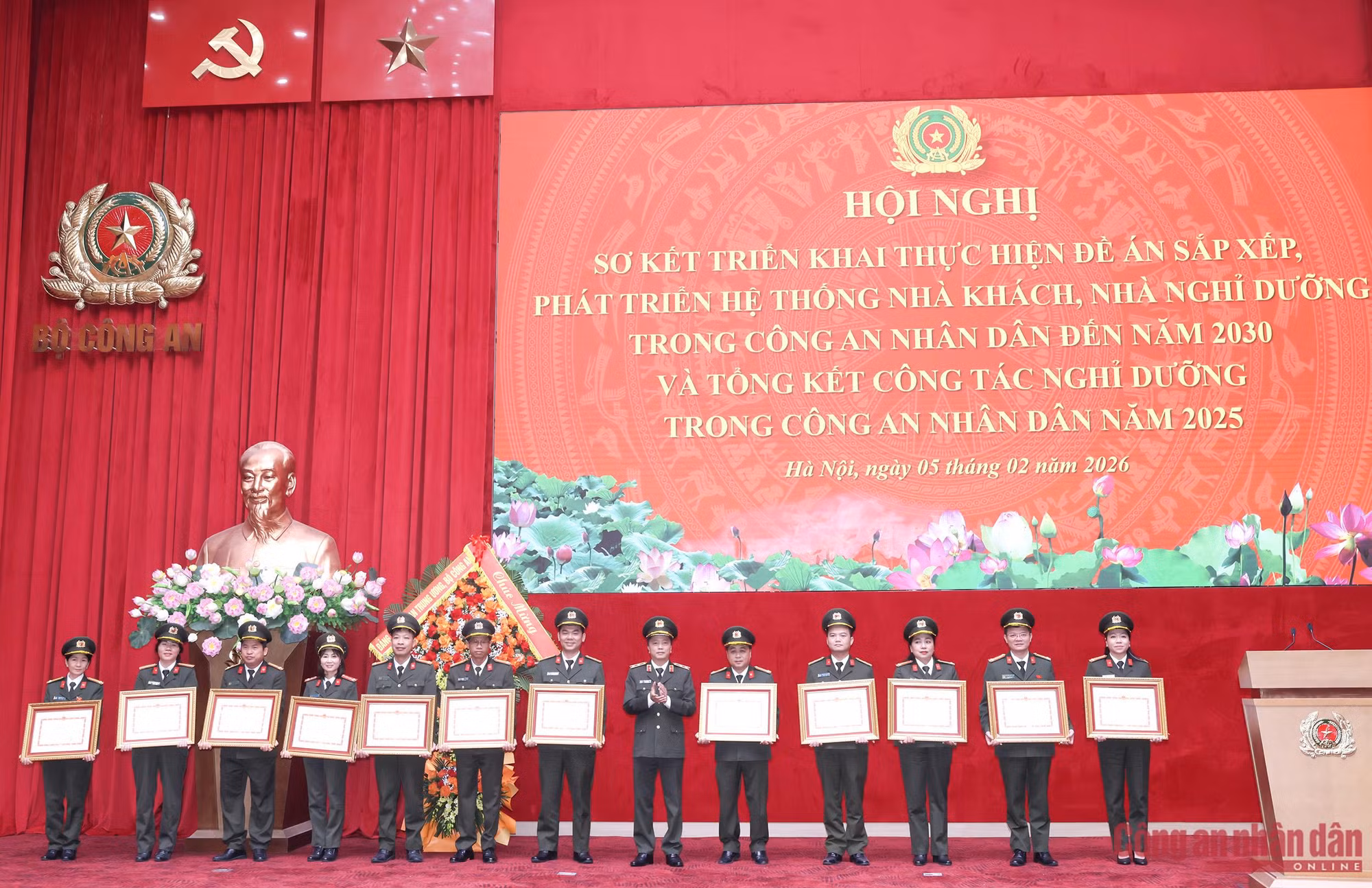 hội nghị sơ kết -0