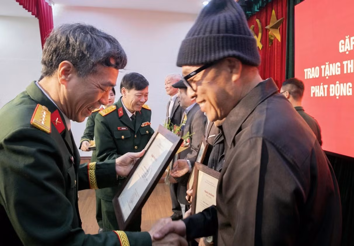 Tạp chí Văn nghệ Quân đội trao tặng thưởng các tác phẩm tiêu biểu năm 2025 và phát động Cuộc thi thơ – kí năm 2026 -0