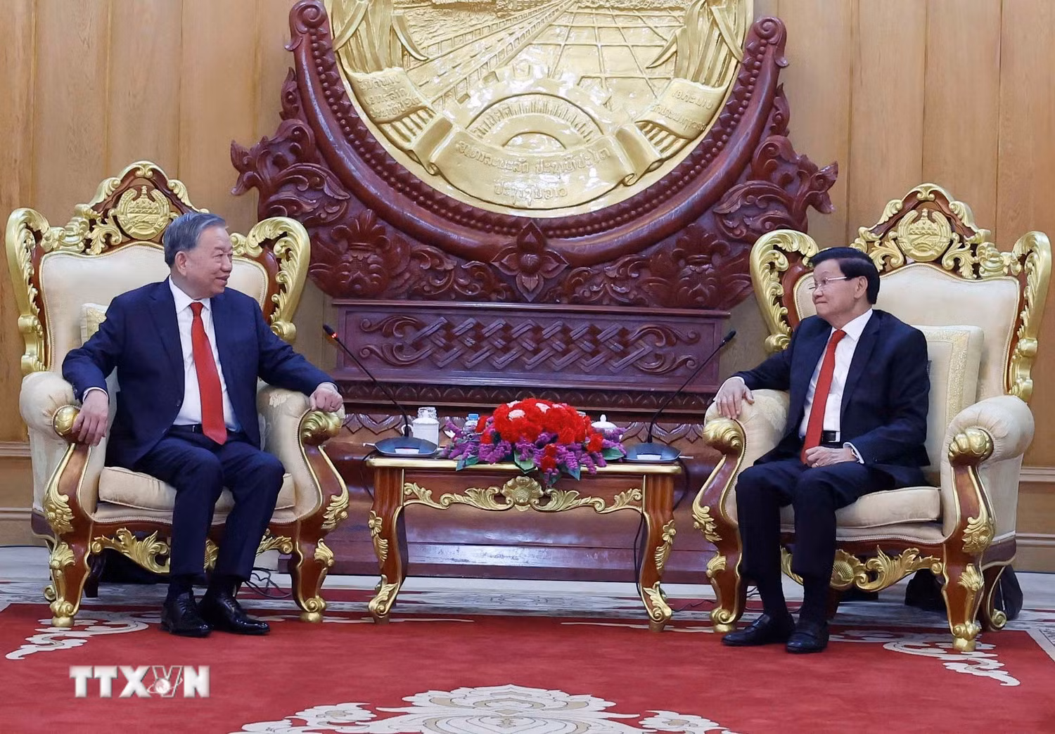 Tổng Bí thư Tô Lâm hội đàm với Tổng Bí thư, Chủ tịch nước Lào Thonglun Sisoulith -0
