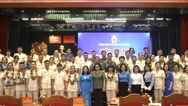 Biểu dương 20 tập thể, 80 cá nhân điển hỉnh tiên tiến trong Công đoàn CAND