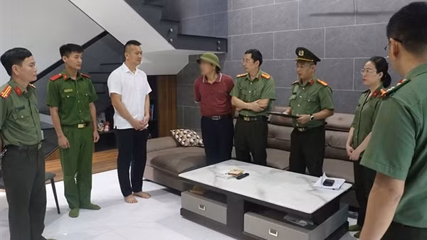 “Ăn chặn” tiền của vận động viên, một huấn luyện viên bị khởi tố