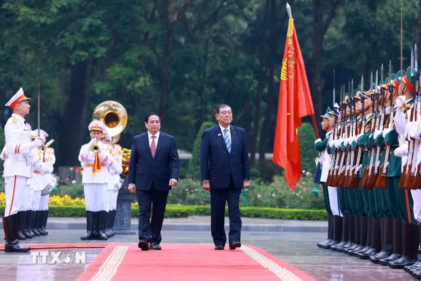 Thủ tướng Phạm Minh Chính chủ trì Lễ đón Thủ tướng Nhật Bản và Phu nhân -0