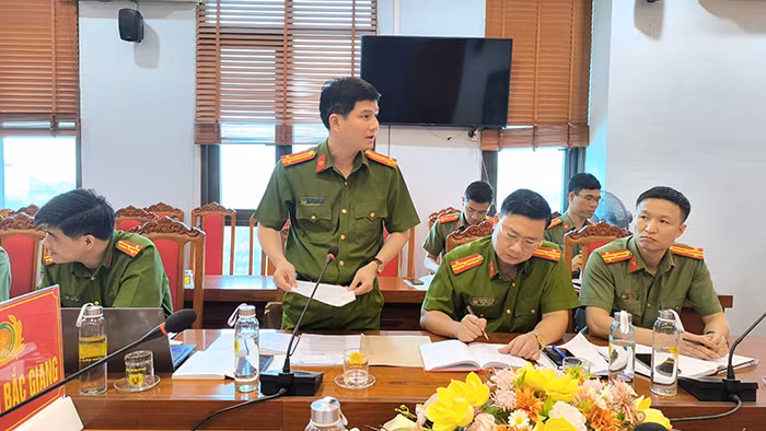 Công an Bắc Giang tổ chức Hội nghị lấy ý kiến đóng góp vào các dự thảo Luật do Bộ Công an chủ trì soạn thảo -1