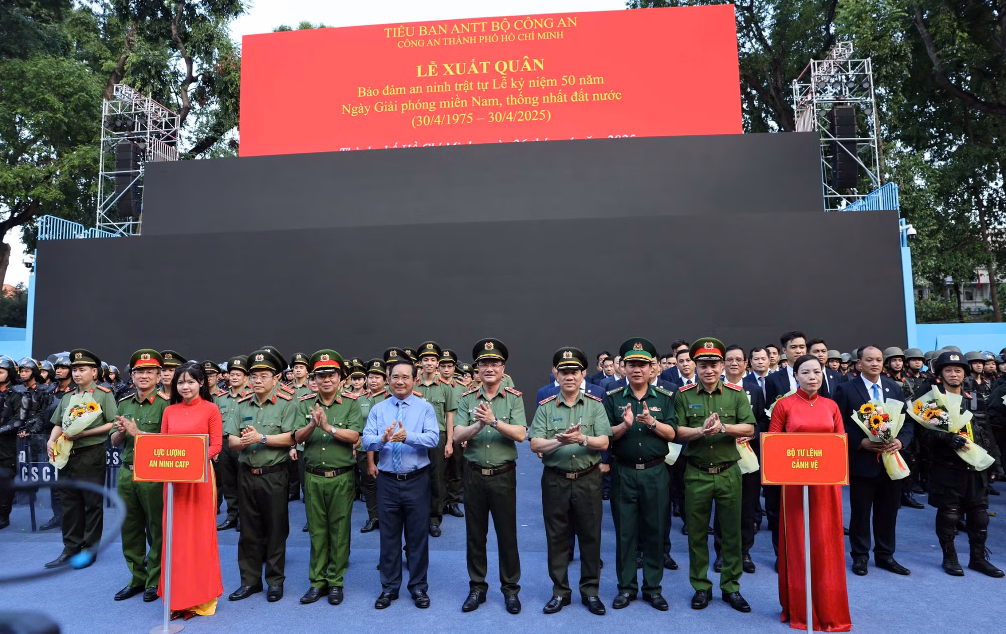 Thứ trưởng Phạm Thế Tùng phát lệnh xuất quân bảo đảm ANTT Đại lễ 30/4 -2