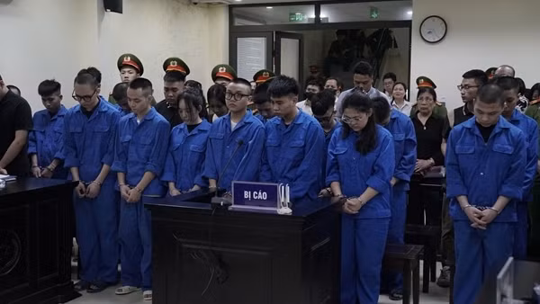 Nữ “quái xế” tông xe làm tử vong cô gái dừng đèn đỏ bị tuyên phạt 8 năm 6 tháng tù