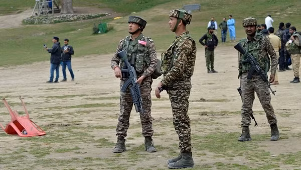 “Bóng ma” chiến tranh lại phủ bóng lên dãy Himalaya