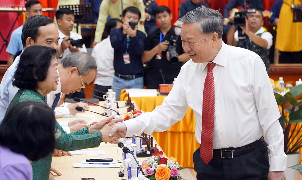 Toàn văn bài phát biểu của Tổng Bí thư Tô Lâm tại buổi Gặp mặt cán bộ lão thành cách mạng, người có công, gia đình chính sách tiêu biểu -0