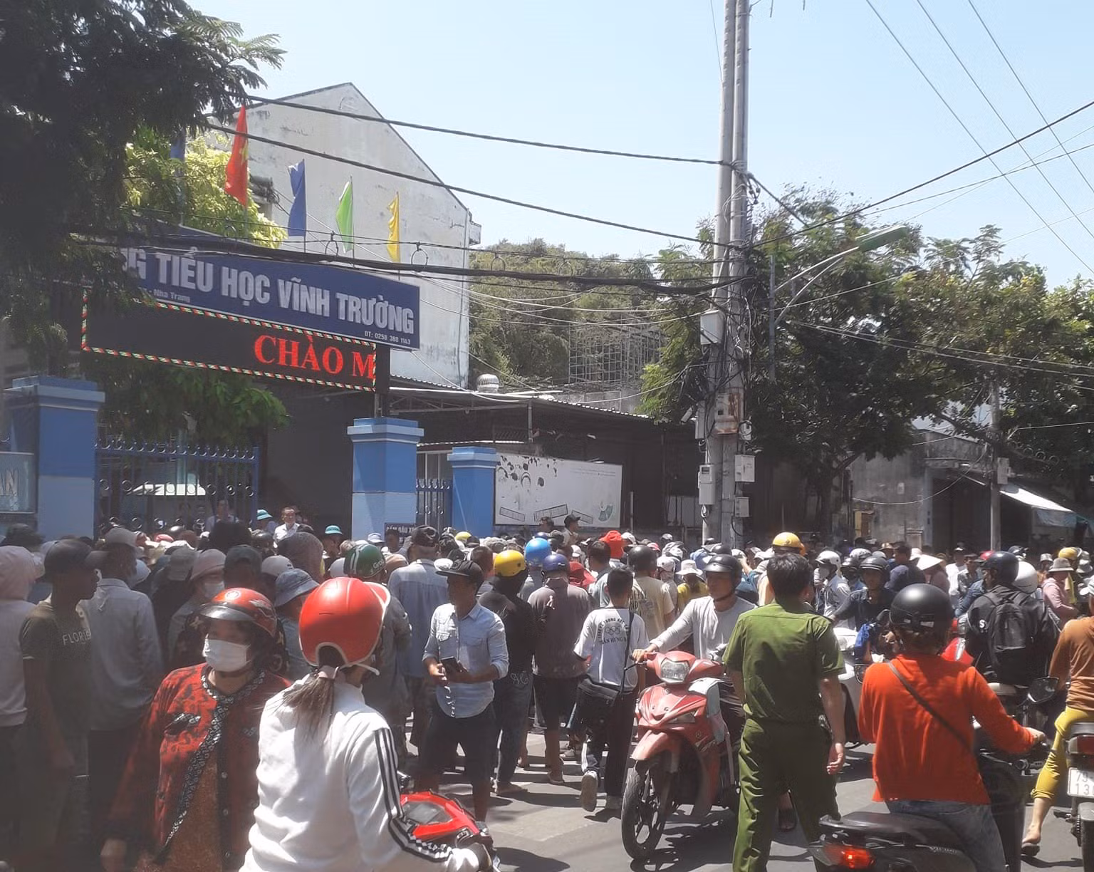  UBND TP Nha Trang thông tin vụ nữ sinh tiểu học tử vong và hàng chục học sinh nhập viện -0