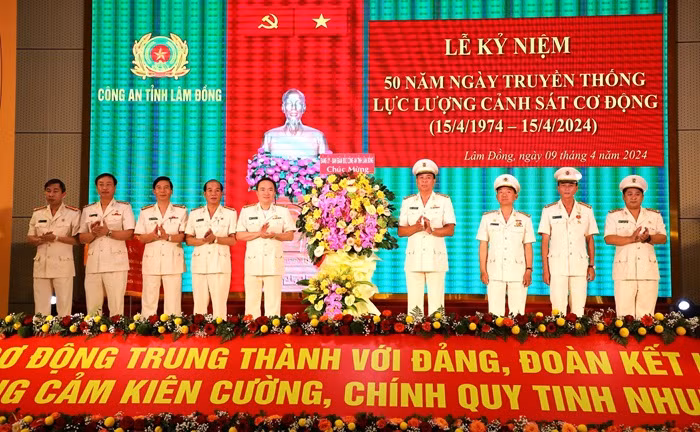 Truyền thống vẻ vang của Cảnh sát Cơ động Lâm Đồng -0