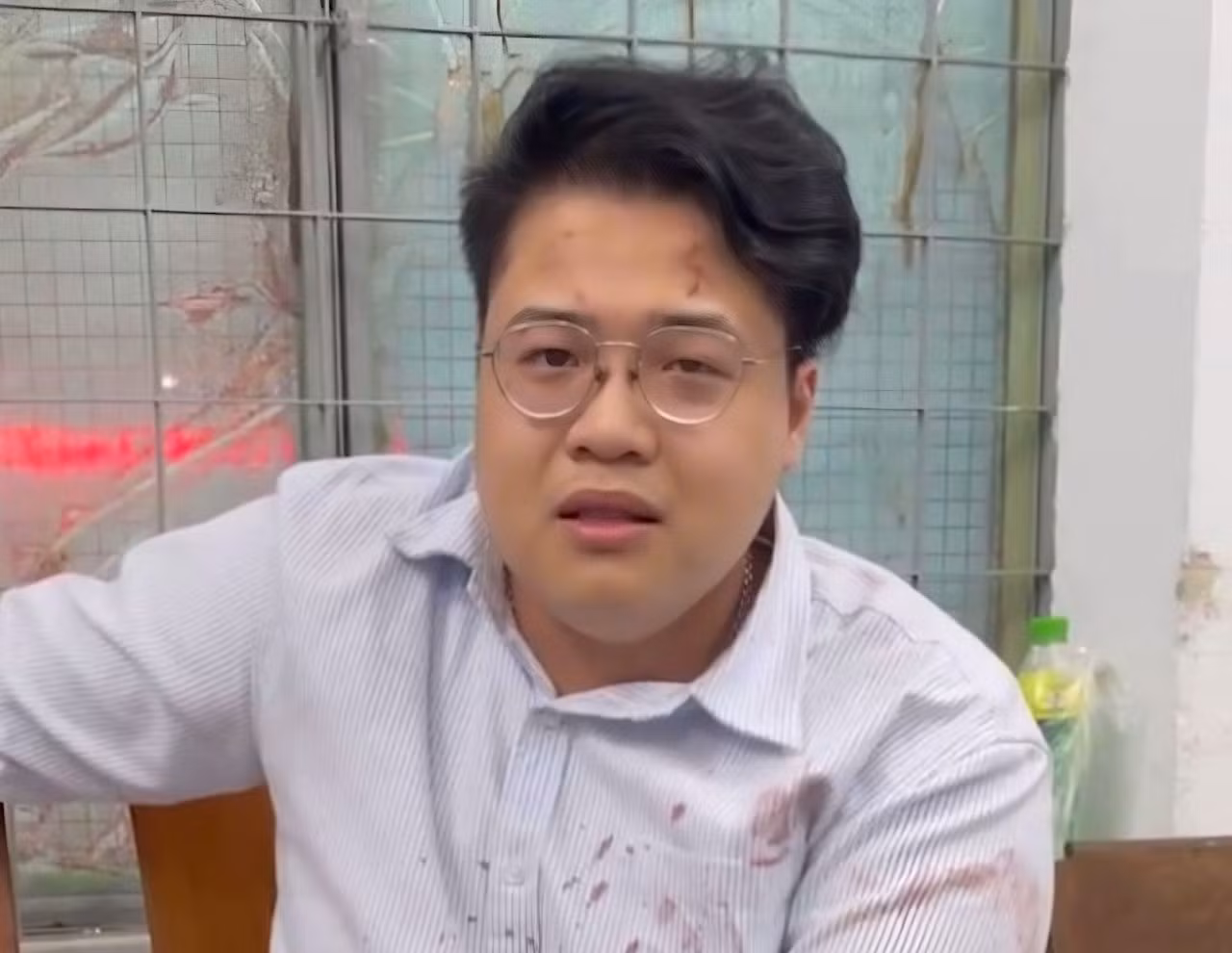 Mâu thuẫn trên bàn nhậu, nhân viên IT đâm chết bạn -0
