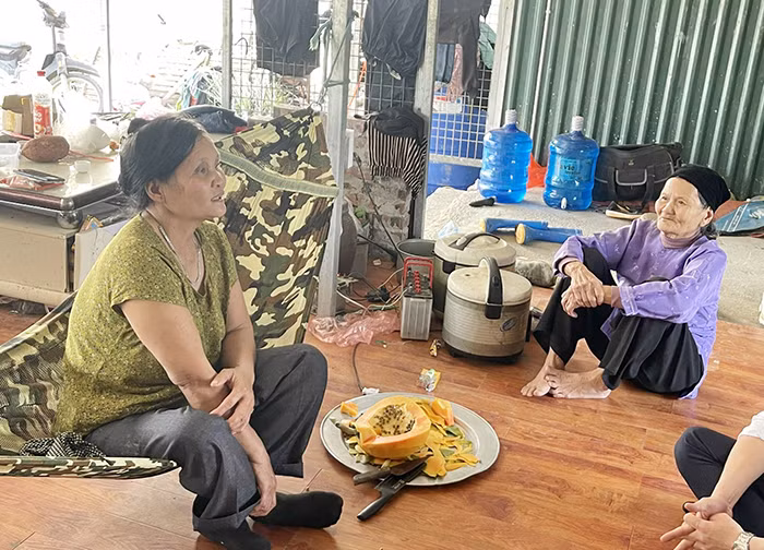 Chuyện của “người đàn bà đẻ nhiều nhất Thủ đô” -0